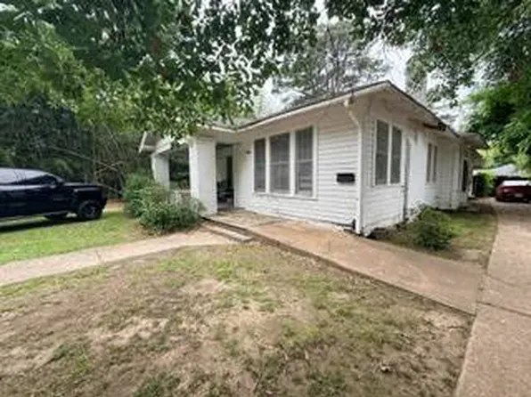 217 E Calhoun St, Magnolia, AR 71753