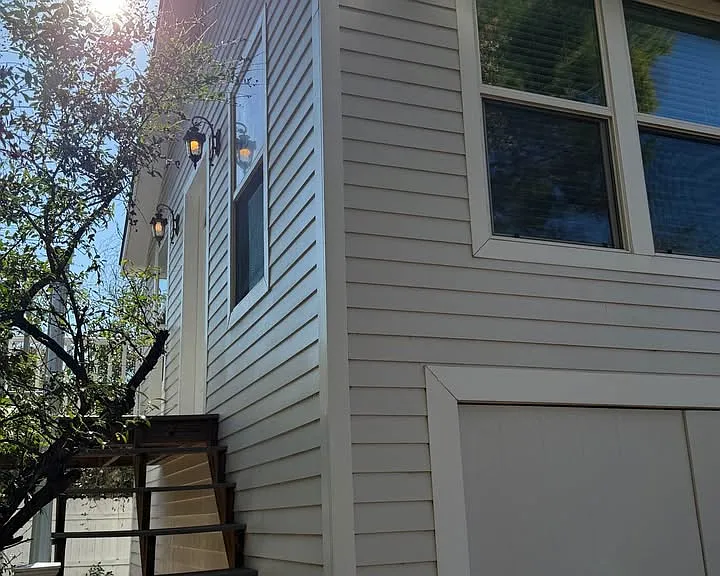 McNutt St — Photo 19