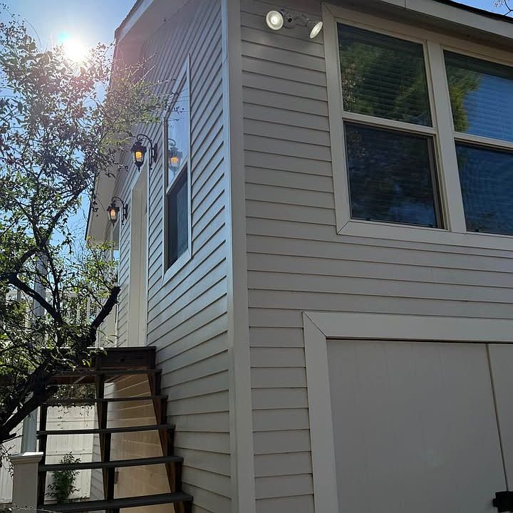 1st image of 4214 McNutt St #1