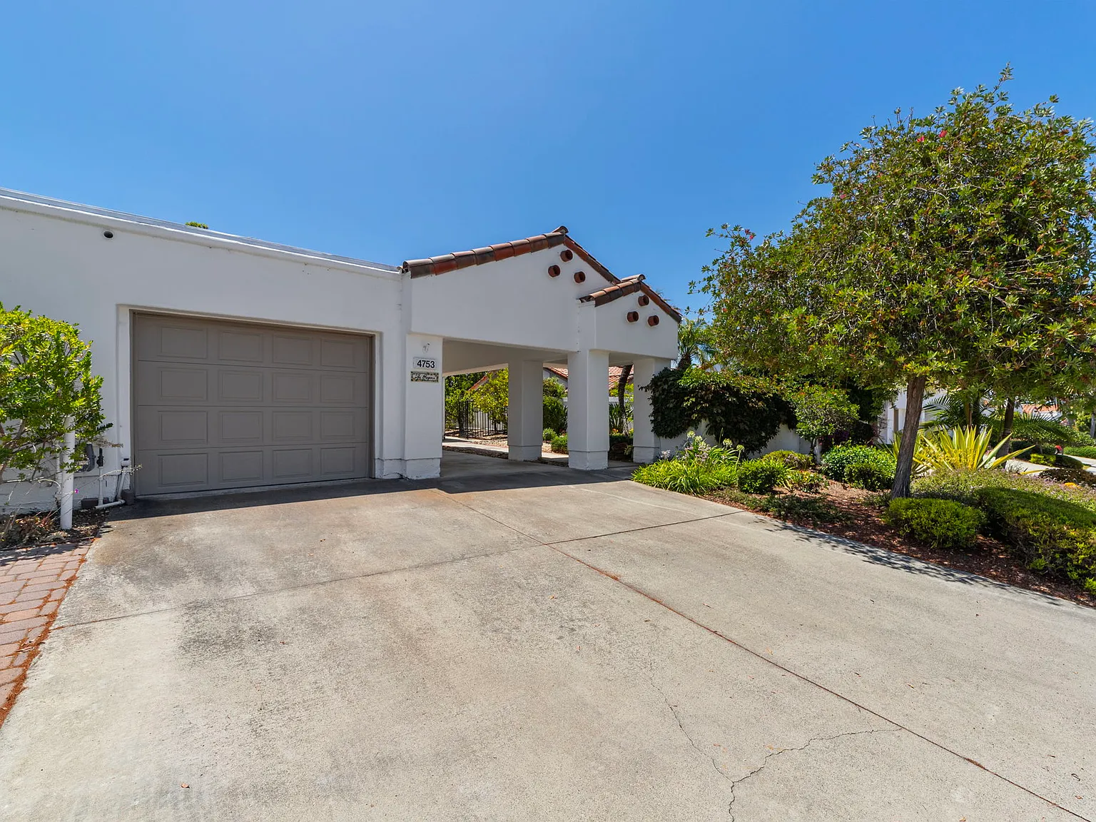 2 bed, 1444 sqft, $4,495 — Photo 3
