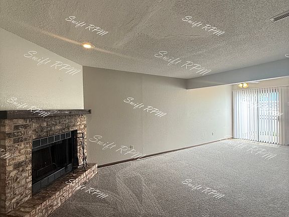 2nd image of 529 NE Churchill St #2-1