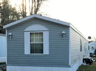 130 Water St, Lee, MA 01238