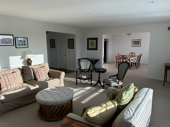 3rd image of 64 Manzanita Ave