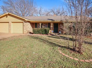 1521 Holt St, Fort Worth, TX 76103