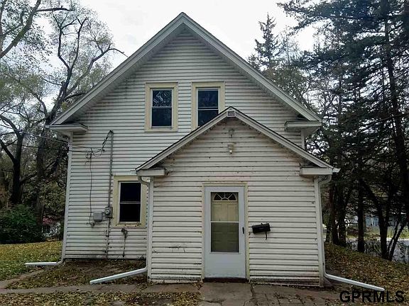 3rd image of 5823 N 42nd St