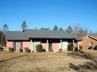 242 Rosedon Dr, Montgomery, AL 36116