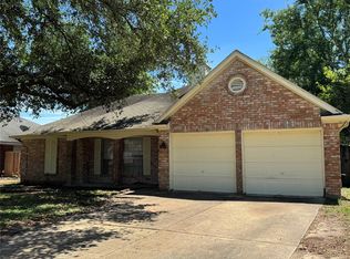 4707 Innsbruk Dr, Houston, TX 77066