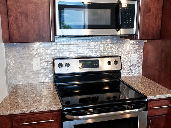 4th image of 65 Salt Point Rd APT 4