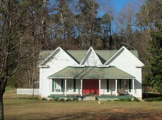 1998 E Franklin St, Carthage, MS 39051