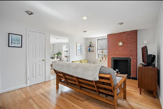 Building Photo - 58 Devoe St #2