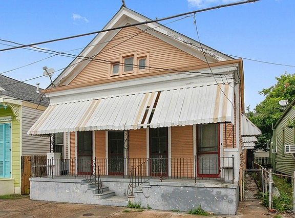 2nd image of 2905 Saint Ann St