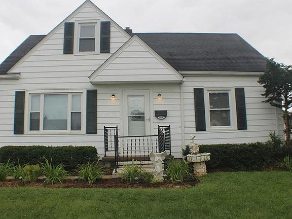 2nd image of 1064 Lincoln Ave