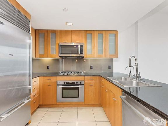 5th image of 333 1st St #2003