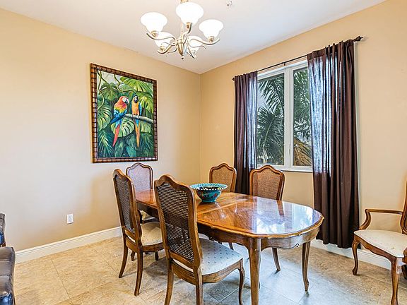 4th image of 301 S Copeland Ave #108