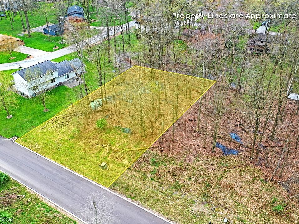 2nd image of Stonewood Dr