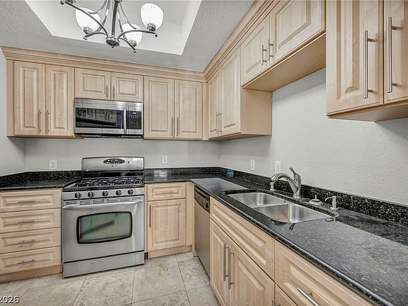 4th image of 220 E Flamingo Rd Unit 302