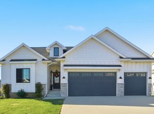 1404 S 10th St, Adel, IA 50003