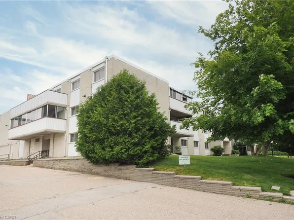 6 Walton Ave #206, Kitchener, ON N2C 2B5