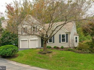 7806 Red Tulip Ct, Springfield, VA 22153
