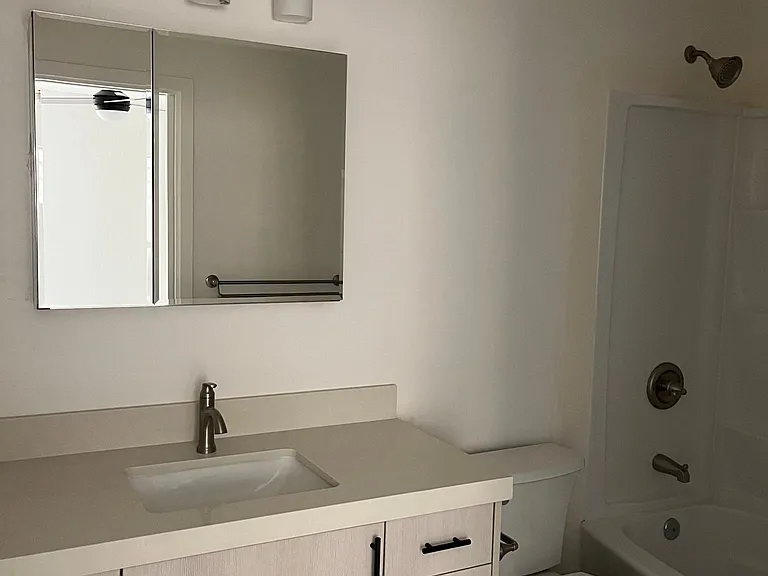 250 B Ave #A — Photo 9