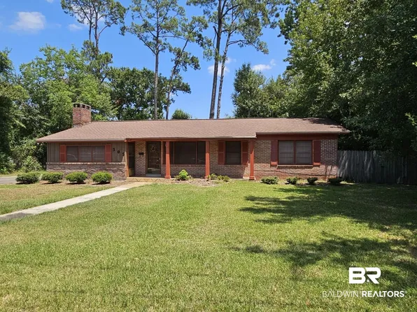 305 5th Ave, Atmore, AL 36502