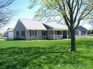 107 Salt Creek Rd, Le Roy, IL 61752