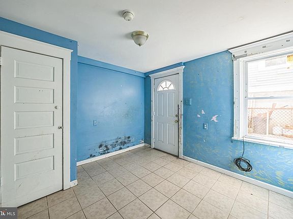 5th image of 403 N Connecticut Ave