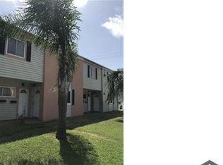 1704 50th St APT 4, Galveston, TX 77551