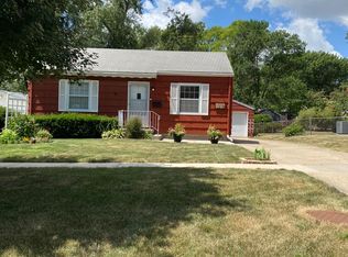 1716 56th St, Des Moines, IA 50310