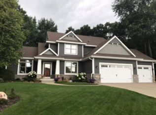 19433 Ireland Way, Lakeville, MN 55044