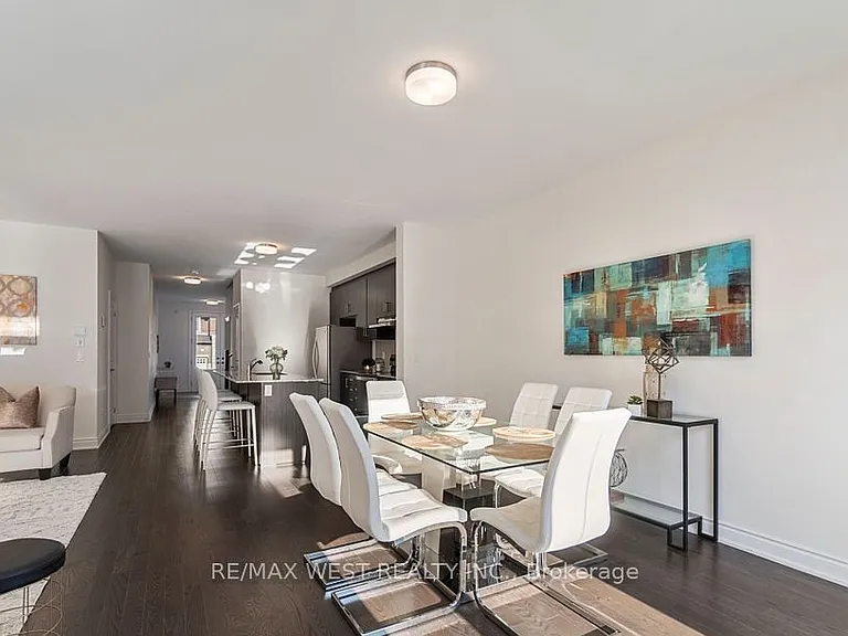 2132 Wilson St — Photo 9