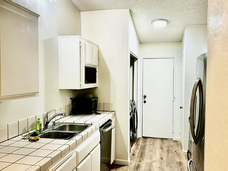 4600 Beechwood St #127 — Photo 12