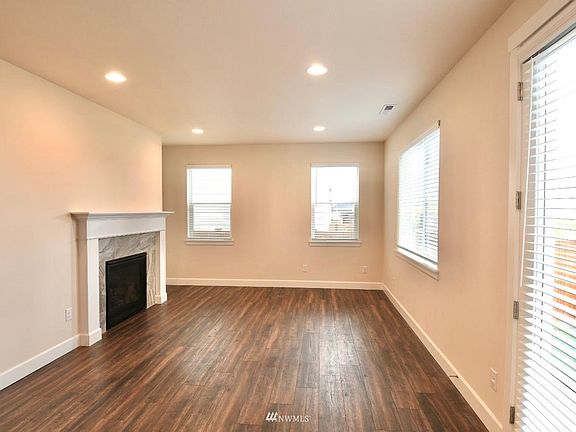 5th image of 12485 190th St E
