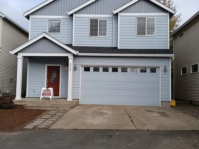 652 Jasmine Cir — Photo 1