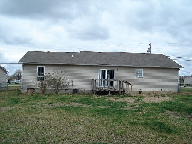 2nd image of 304 Lauderdale Dr