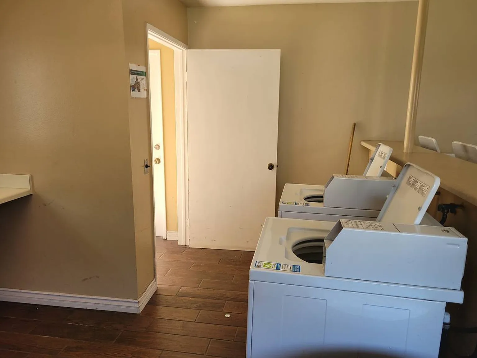 Burkhart Apartments — Photo 3