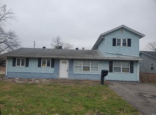 23 Melvin Dr, Cahokia, IL