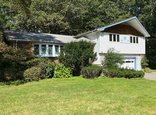 19 Cynthia Rd, Canton, MA 02021