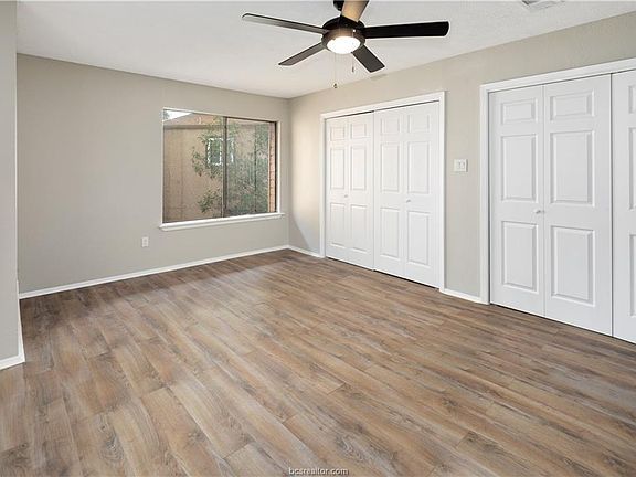 5th image of 4345 Carter Creek Pkwy APT 15
