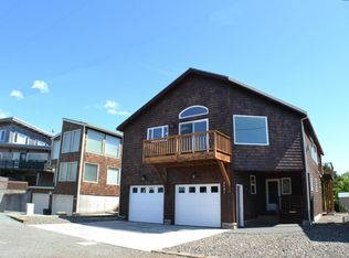 8885 Oceancrest Ln, Manzanita, OR 97130