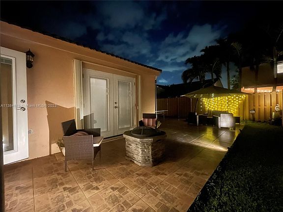 3rd image of 855 San Remo Dr