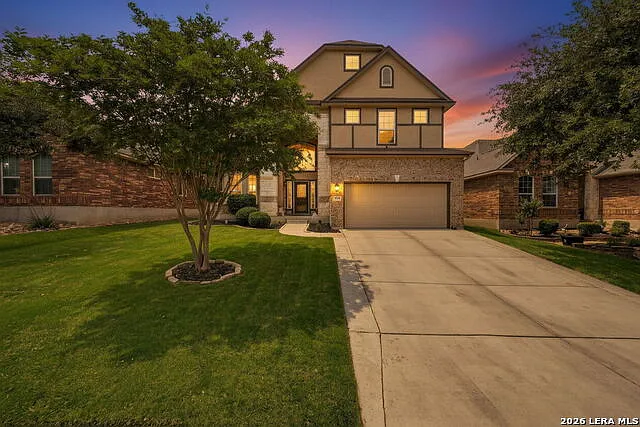 5 bed, 3.5 bath, 3395 sqft, $3,000 — Photo 2
