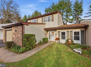 3 King Charles Ln, Newtown, PA 18940