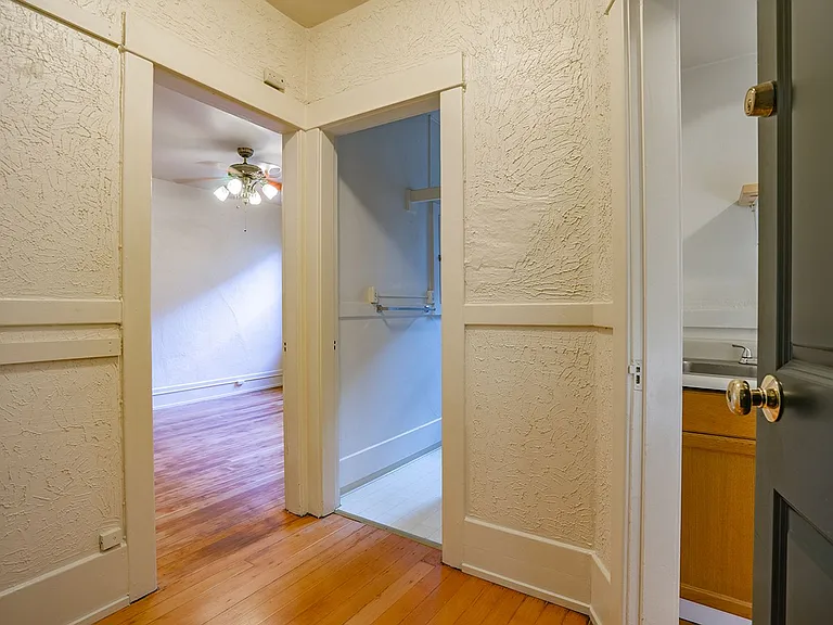 Heights Court — Photo 3