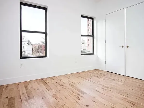 172 Veronica Place image 7 of 12