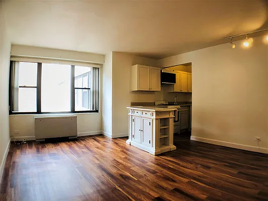 Rented by ListingMule LLC | media 23