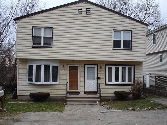 2nd image of 115 Polk St