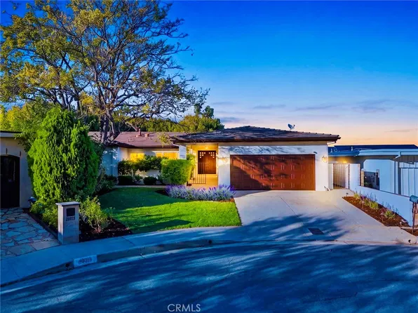20313 Strelna Pl, Woodland Hills, CA 91364