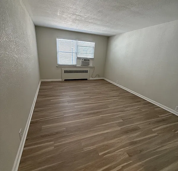 721 W Princess Anne Rd #B — Photo 4