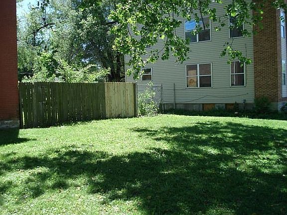 4th image of 4342 Swan Ave
